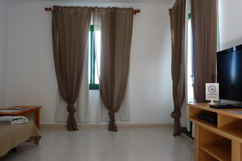 Alhambra Apartamentos Tias Ngoại thất bức ảnh