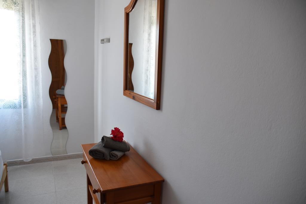 Alhambra Apartamentos Tias Ngoại thất bức ảnh